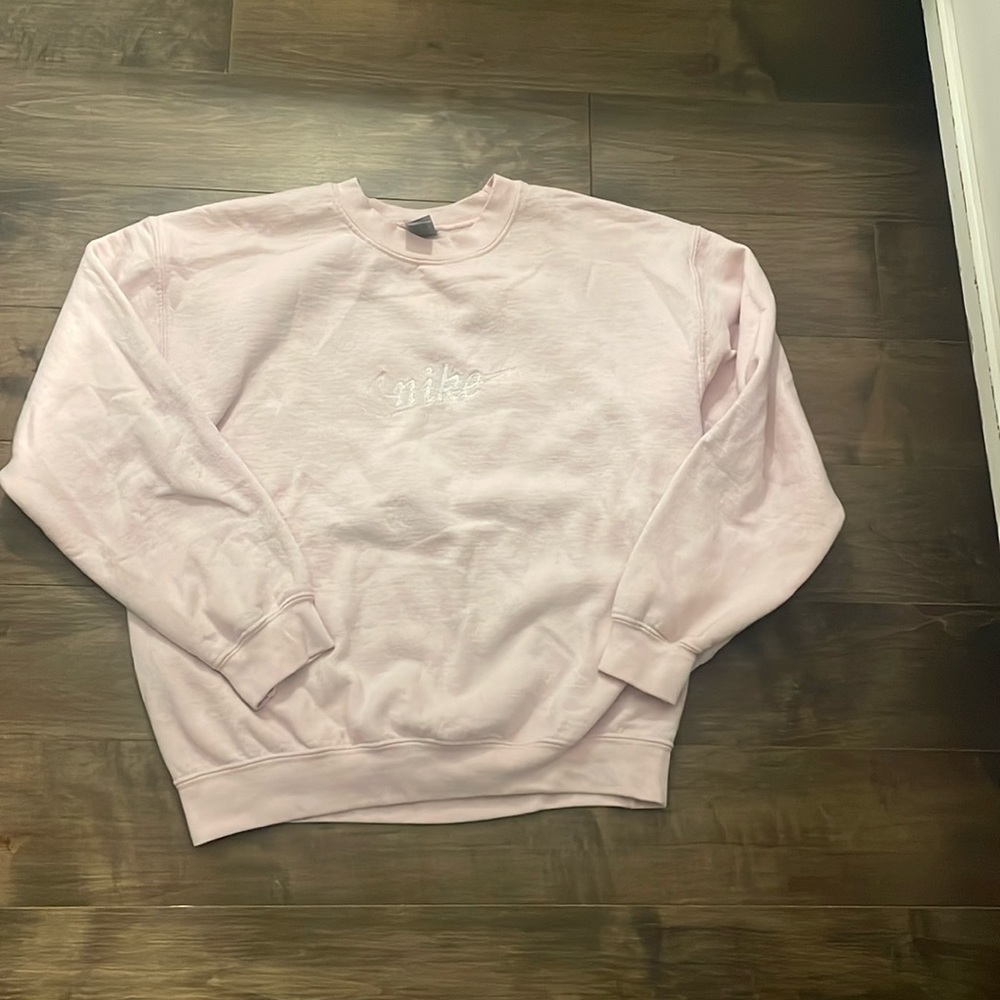Nike gildan pink crew